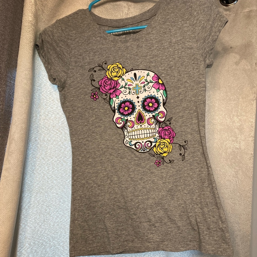 Wound up t shirt